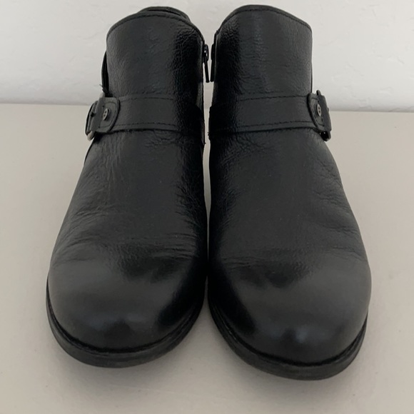 Naturalizer 10 Wide Ankle Boot W/Side Zipper - Picture 5 of 13